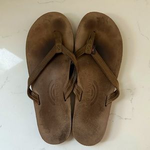 Rainbow Sandals Luxury Leather - Single Layer Arch Support w/ 1/2" Narrow Strap